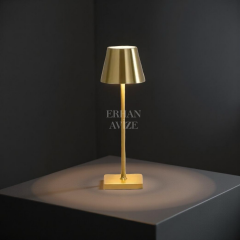 EACT-8437  İstanbul Şarjlı Dim Edilebilebilir Gold Masa Lambası