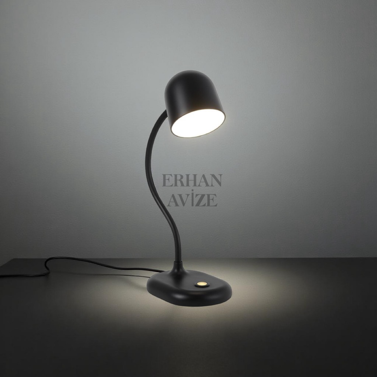 EACT-8440  Berlin Şarjlı Masa Lambası Siyah Kasa Renk